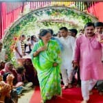 वसुंधरा राजे ने गुरुपूर्णिमा पर किए पीपा जी धाम के दर्शन