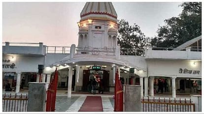 Baba Vishwanath Temple is the main center of faith of Shiva devotees in Shahjahanpur