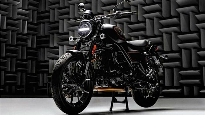 Five roadster bikes in india price engine features, Harley royal enfield yezdi triumph honda