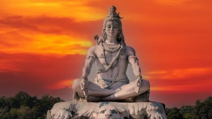 Sawan 2023: शुरू हो गया है भोलेनाथ का प्रिय महीना सावन, इस बार भक्त 59 दिनों तक कर सकेंगे शिवोपासना Bholenath's favorite month Sawan has started, this time devotees will be able to worship Shiva for 59 days