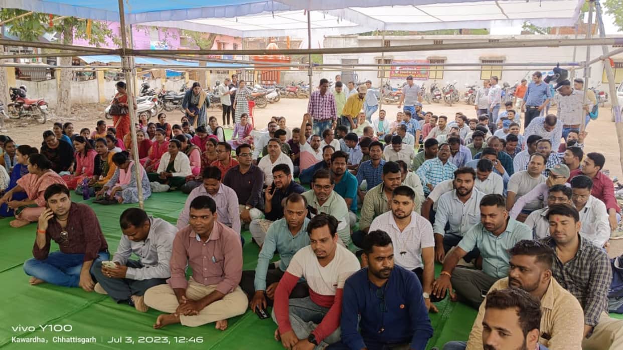 chhattisgarh contract workers on Strike from today demanding regularization