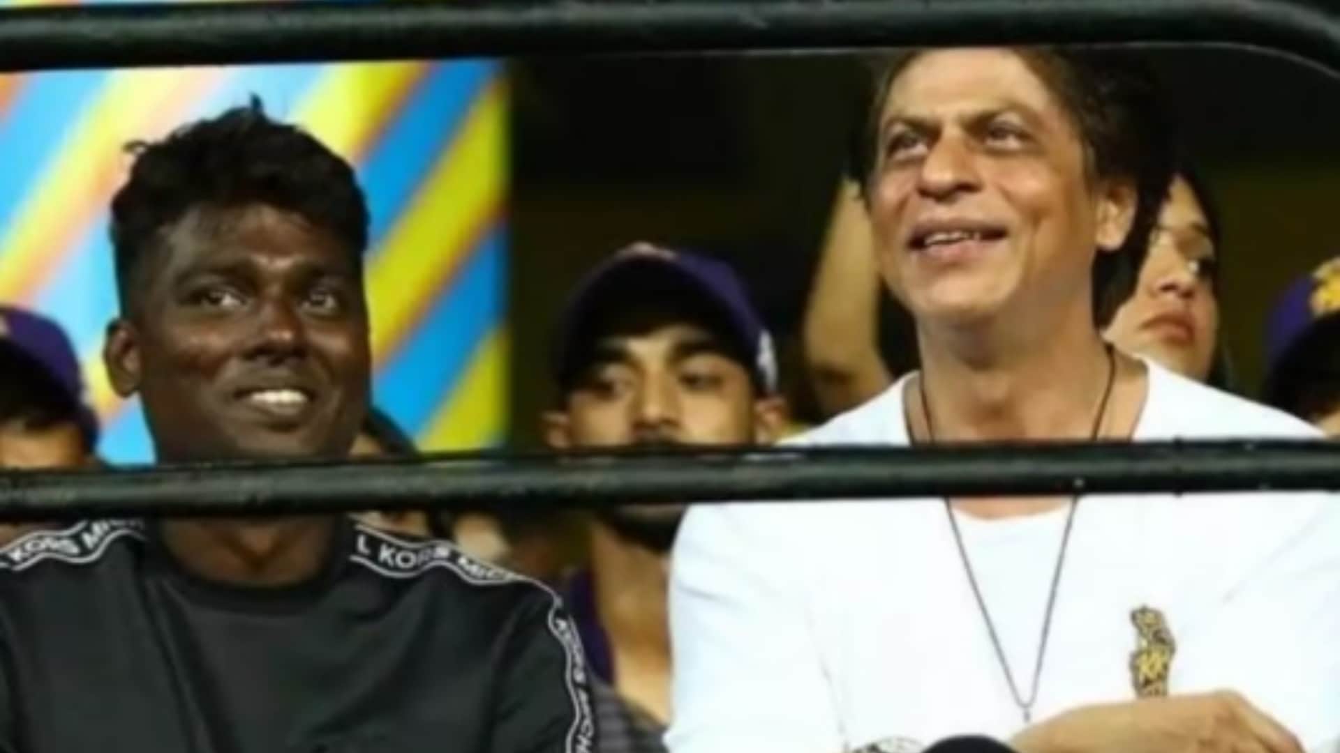 Jawan Teaser Exclusive information Shah Rukh Khan to be seen in different avatar fans wait for bald look