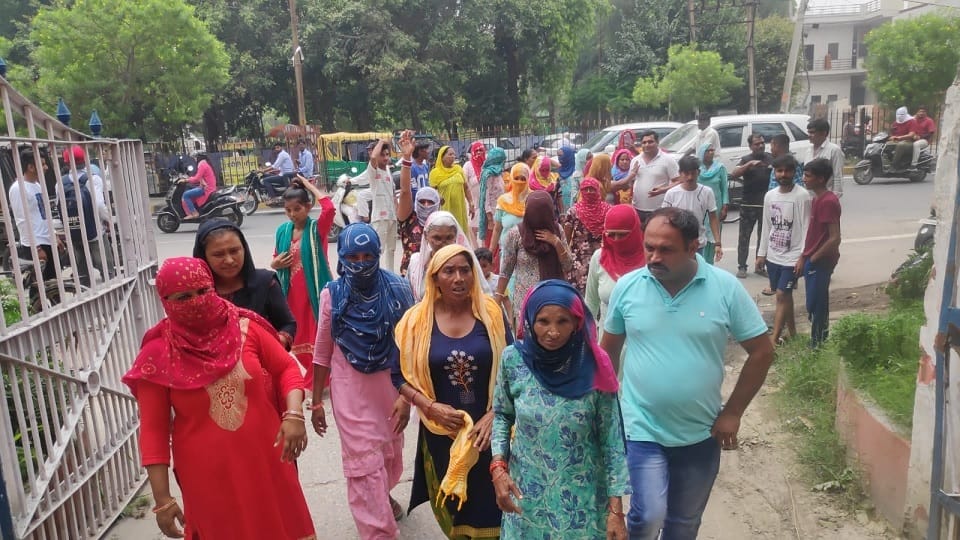 Water problem in Salara locality of Rohtak, ruckus between people and officials of Public Health Department