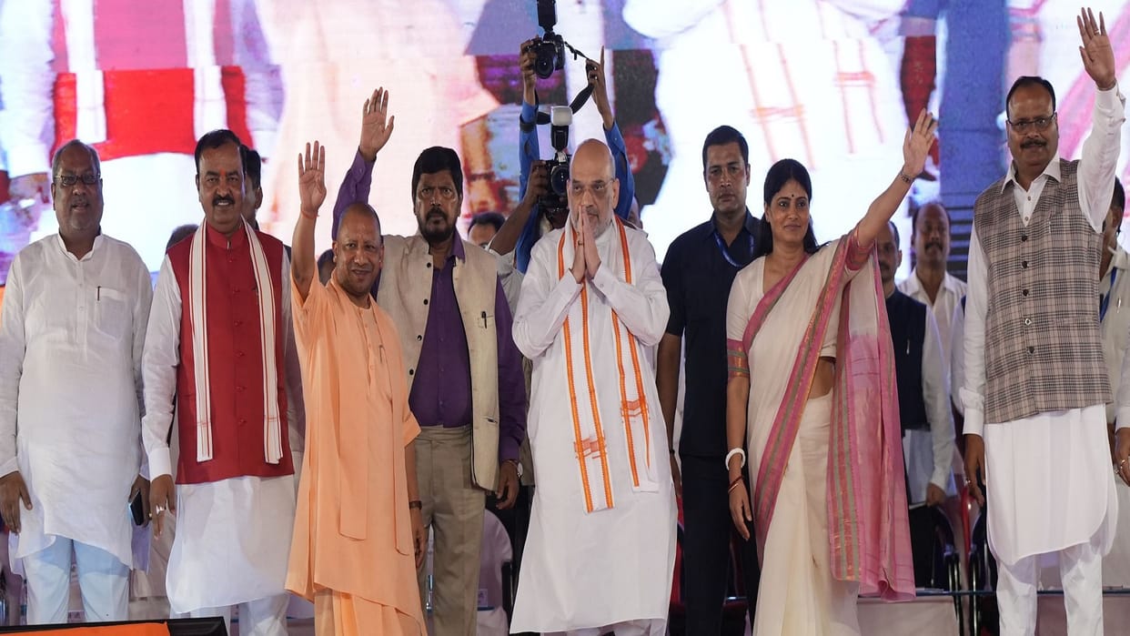 BJP Displays Show of NDA Unity Know 2024 Lok Sabha Election Political Equation News in Hindi