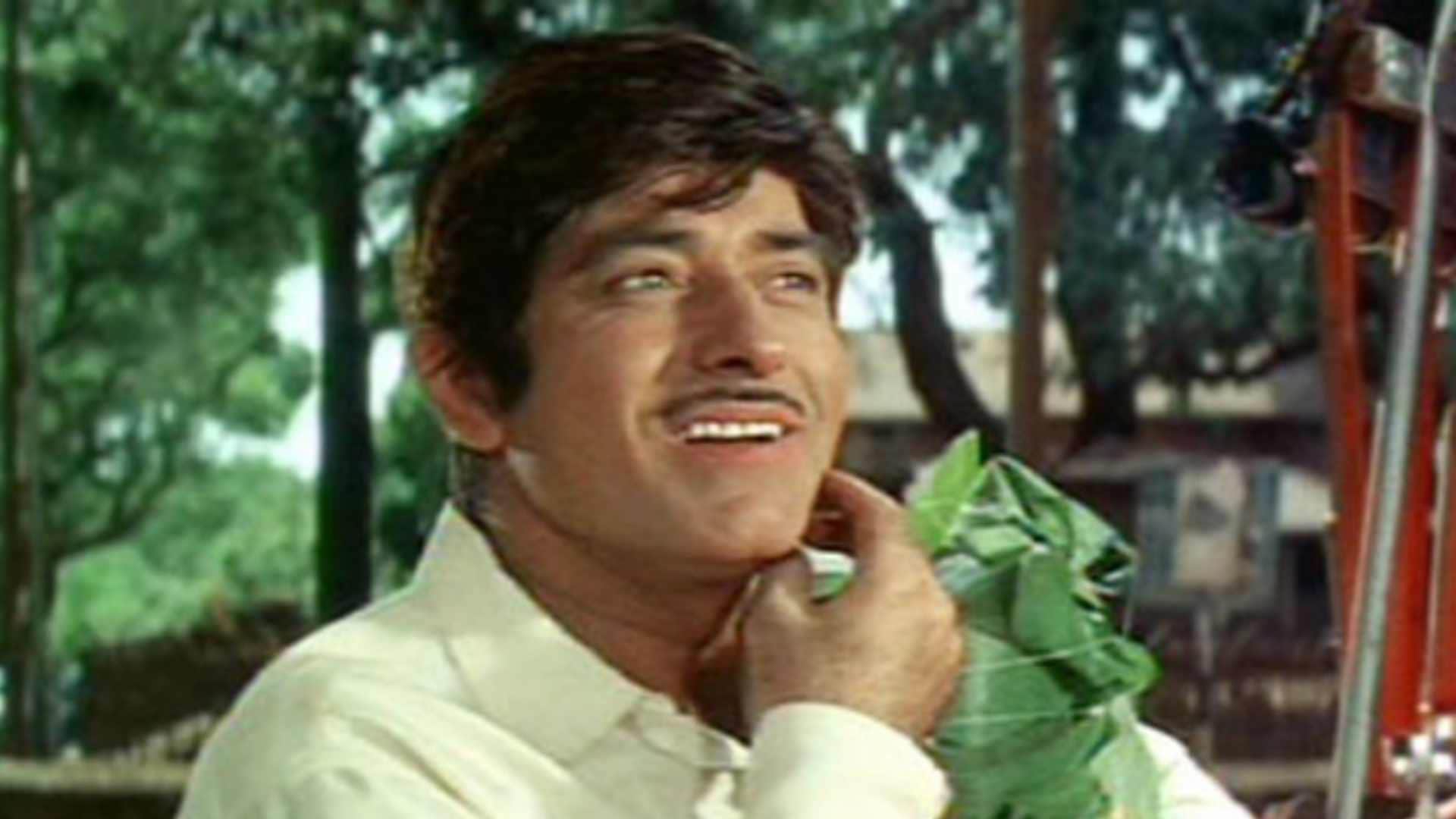 RaajKumar Death anniversary know actor filmy career dialogues struggle and lesser known facts