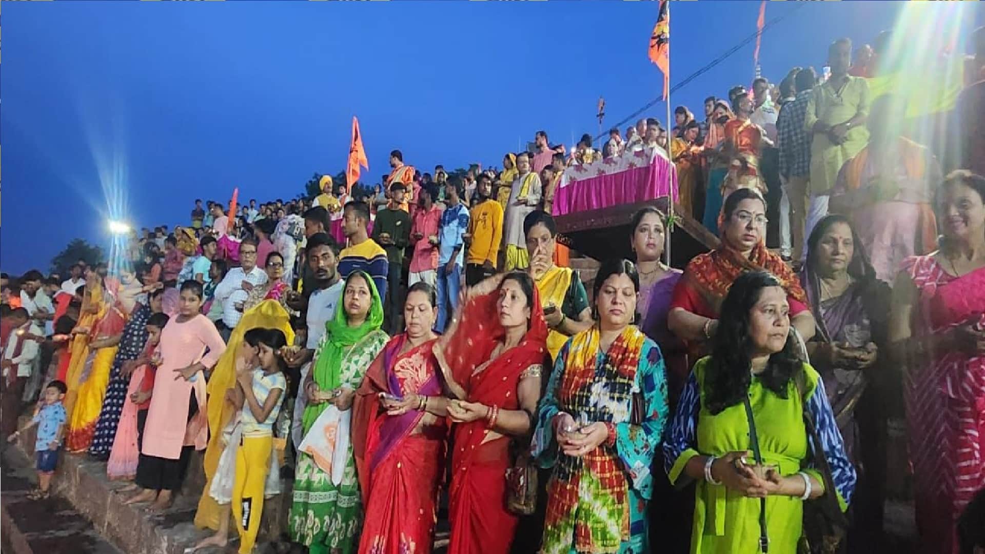 Guru Purnima: Kharun Ganga Maiya MahaAarti in mahadevghat