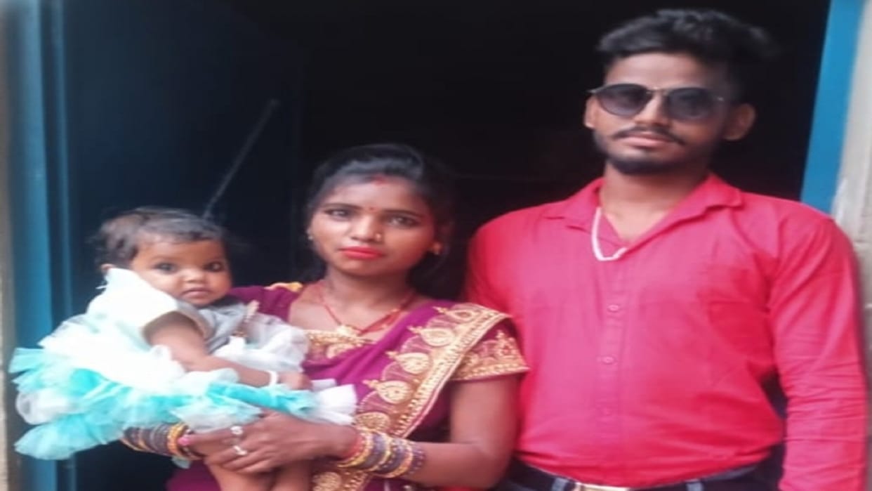 Bike rider couple and daughter died after being hit by a tractor, villagers blocked the road