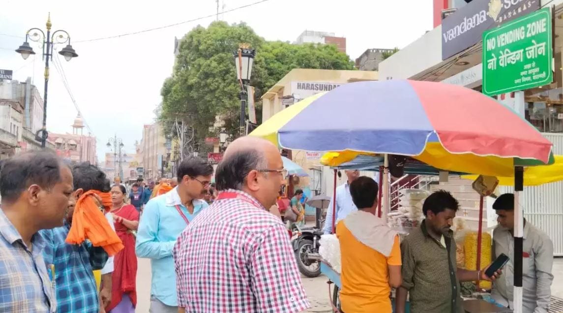 Security deposit of Rs 50 even for packet of chips shopkeepers confused by varanasi nagar nigam order