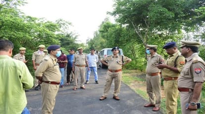 two girls murdered dead bodies found in the pond in Badaun