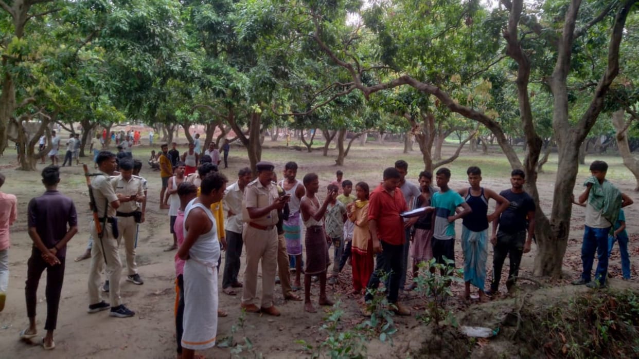 Dead body of an Urdu teacher found in suspicious condition from his house in Begusarai
