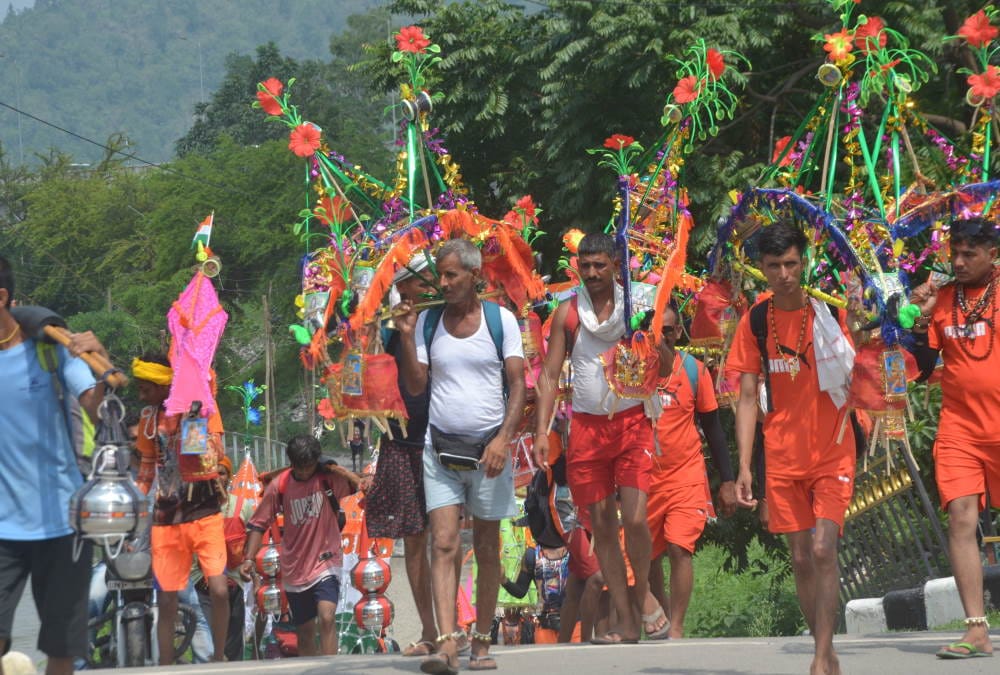 Kanwar Yatra Sawan 2023 Mela begins with Ganga Puja in Haridwar Crowd of Kanwariya on First Day