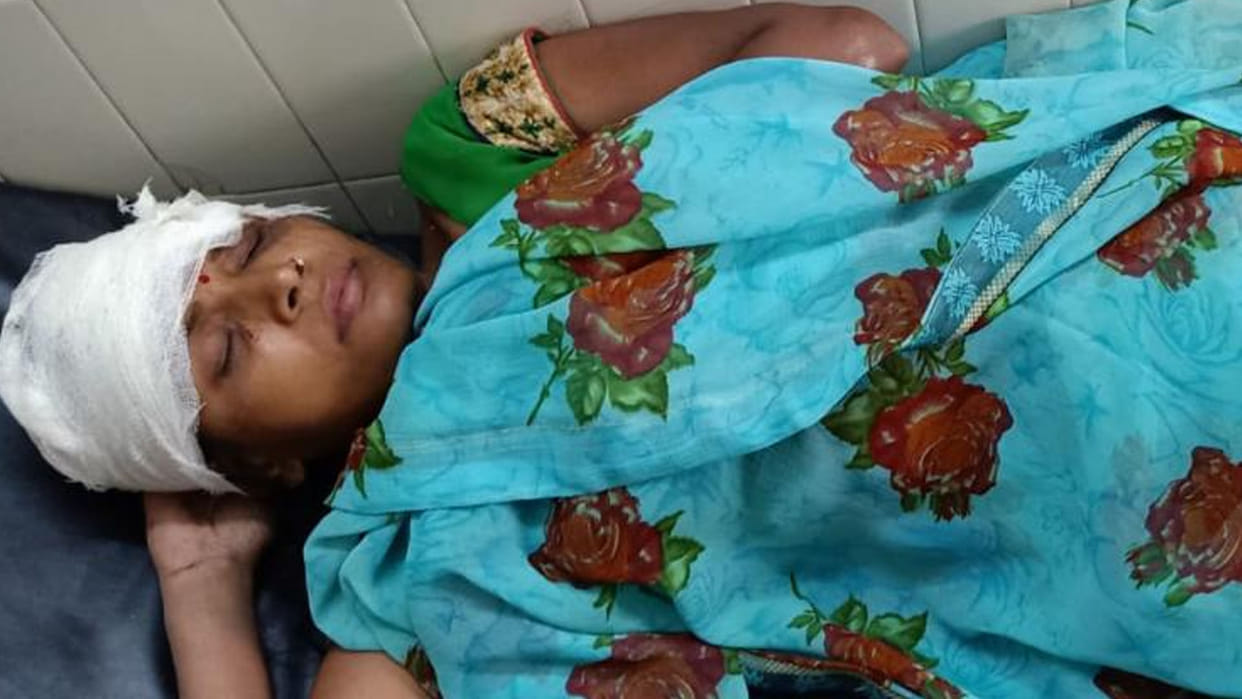 Jalaun: Husband ran away after pushing his wife into the well