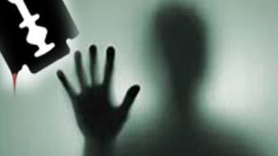 Girlfriend kills herself with blade in boyfriends house, hospitalized in bloody condition