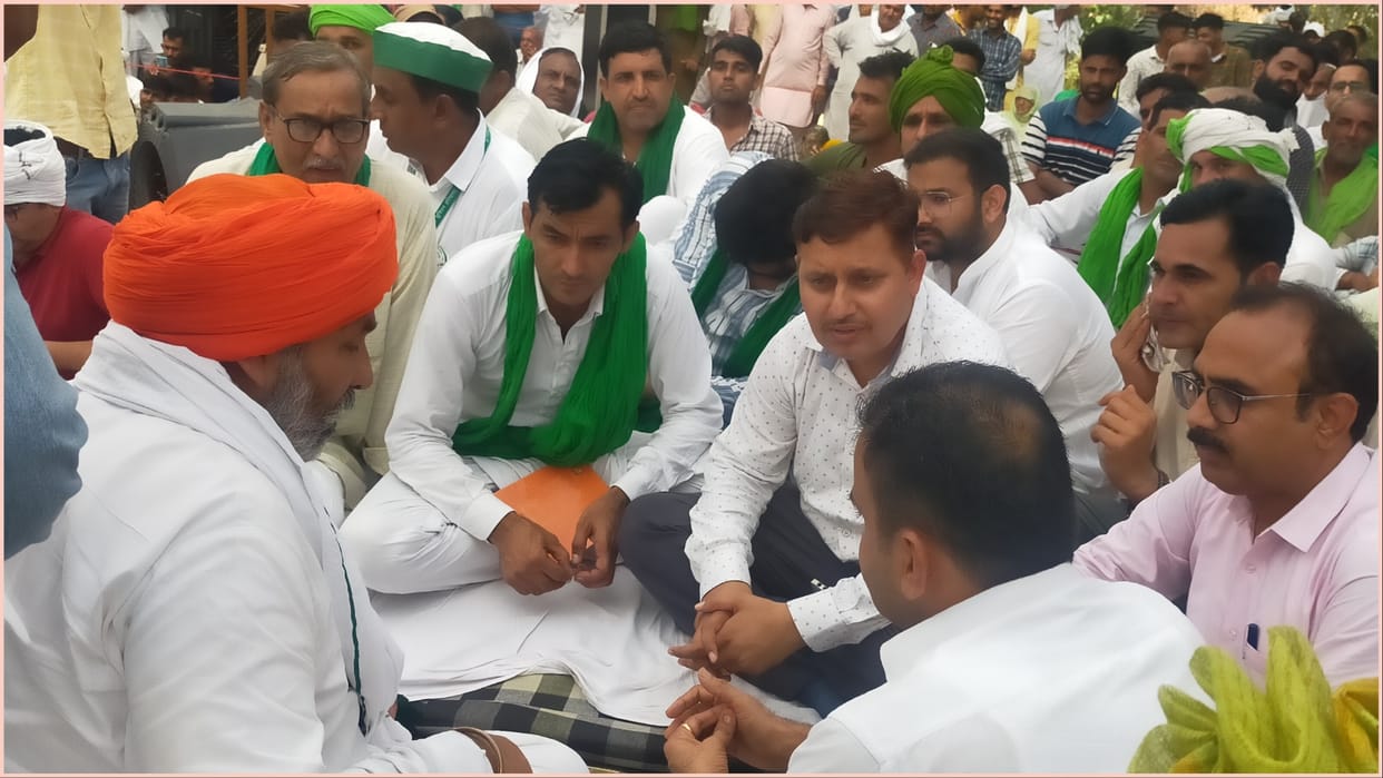 When the weather cools down, the farmer's movement will once again heat up: Rakesh Tikait