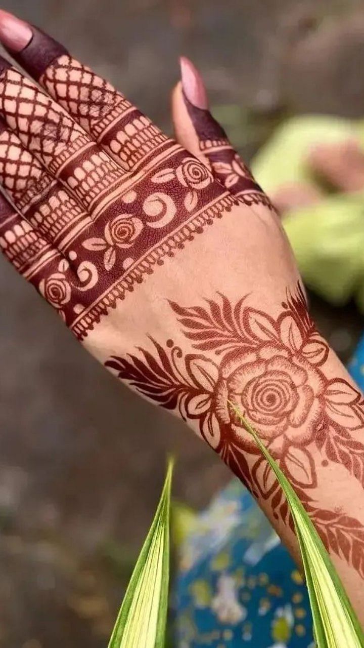 Sawan 2022 easy and quick mehndi design for hand latest Photos dadnh | Sawan  2022: इस सावन हाथों में रचाएं ये आसान सी मेहंदी डिजाइन, खूबसूरती में लग  जाएंगे चार-चांद | Hindi News,