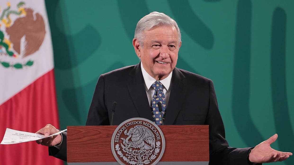 mexico president appeal us citizens not to vote for us president candidate ron desantis florida governor