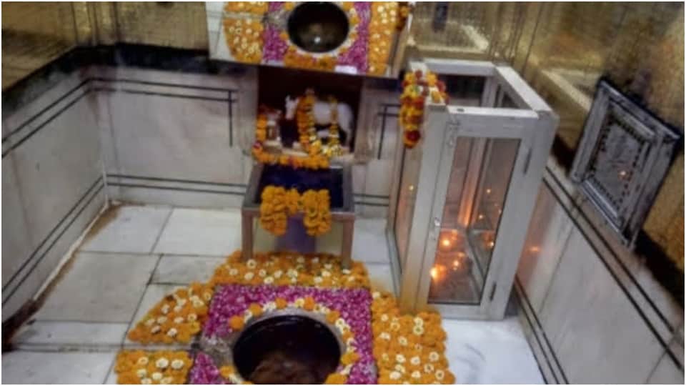 Sawan 2023 rajasthan famous shiva temples Achleshwar Mahadev Jharkhand and Somnath Temple