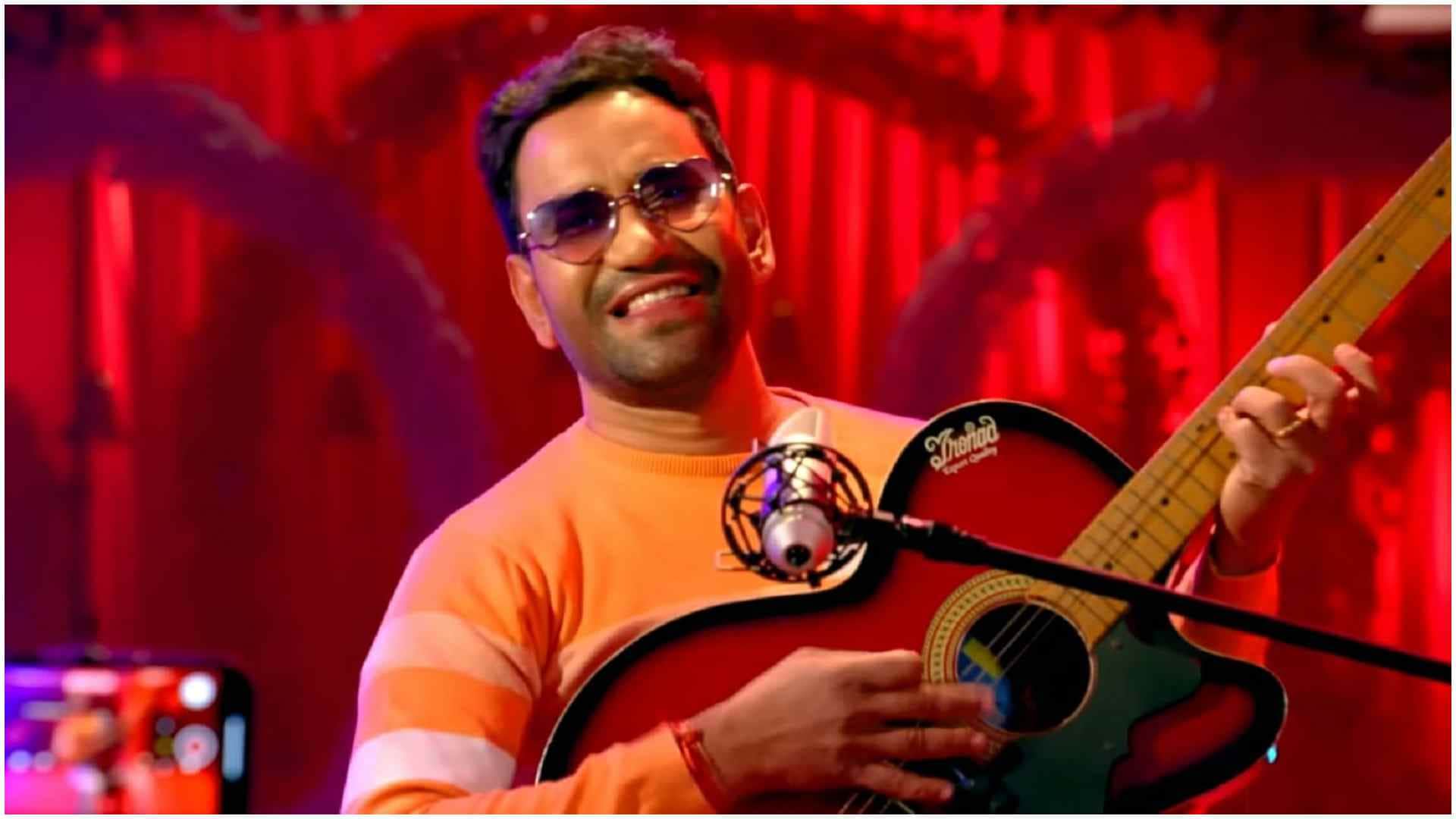 Dinesh Lal Yadav Nirahua Bhojpuri film Kalakand song Milal Bhi Chahi Le Pass Bhi Na Jai Le sung by Sugam Singh