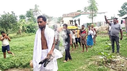 Girlfriend boyfriend bihar news : brother Burn the pyre of sister and declared absconding as death date