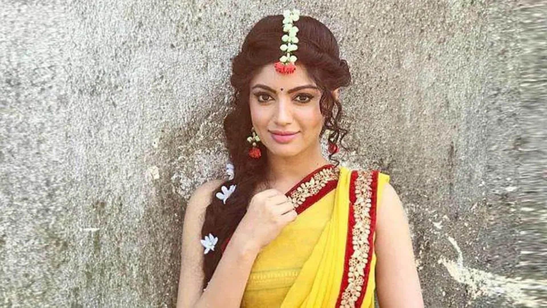 These Glamours Actress Played On Screen Devi Role in Movies Akansha Puri to Mouni Roy