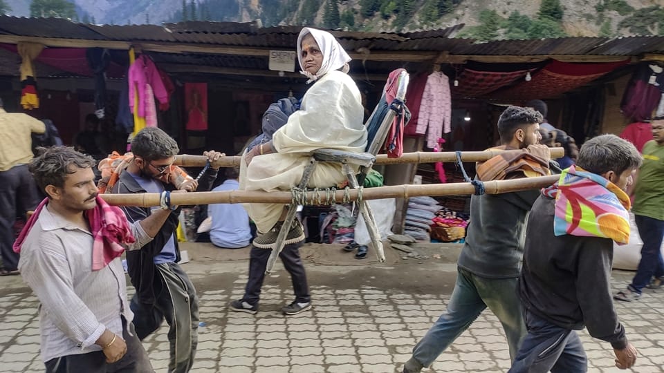 Amarnath Yatra 2023: more than fifty thousand pilgrims bow their head in four days at holy cave