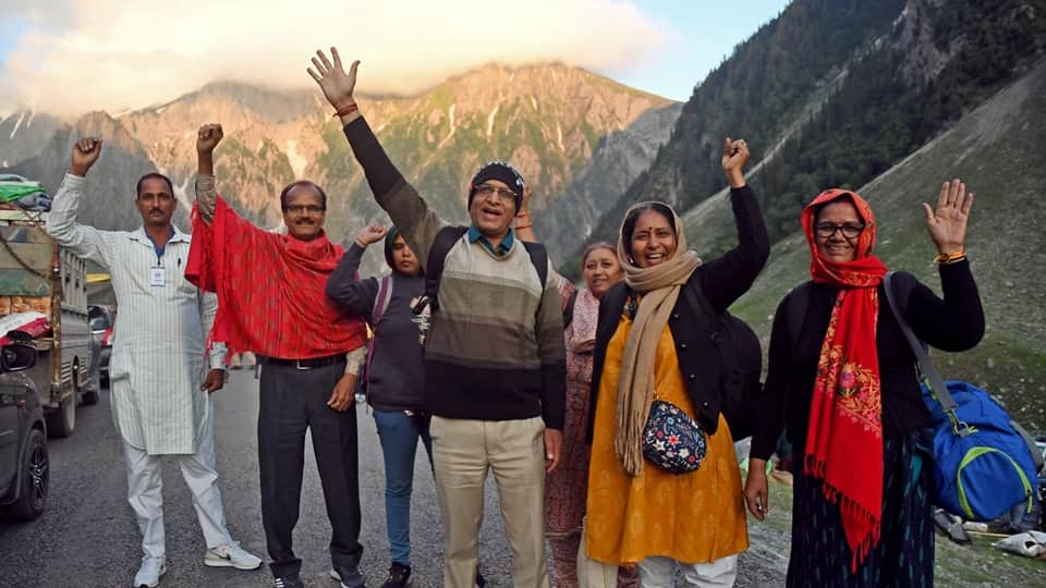 Amarnath Yatra 2023: more than fifty thousand pilgrims bow their head in four days at holy cave