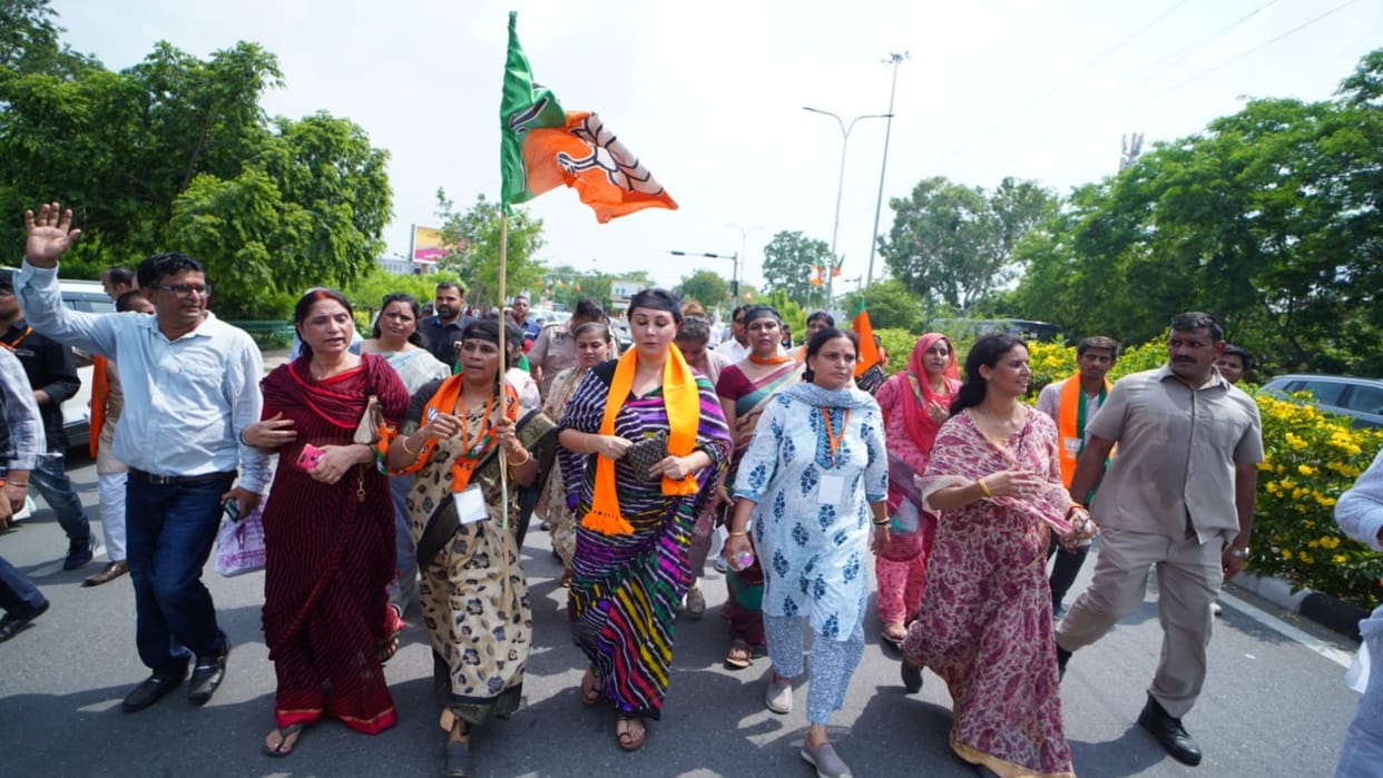 BJP Mahila Morcha Protest MP Diya says women of state are determined to teach lesson to government