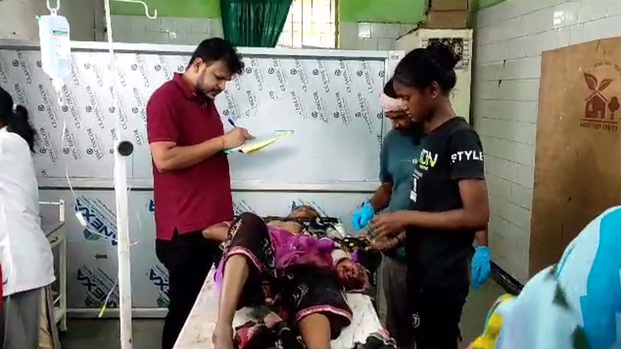 Chhattisgarh Congress worker attacks live-in partner female sweeper with knife in Janjgir-Champa