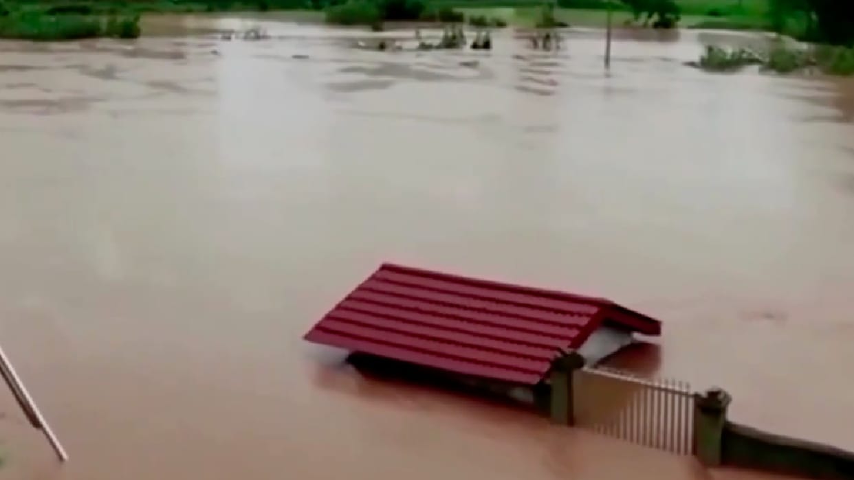 Weather havoc in China: Flood outbreak in many cities, President Xi Jinping gave instructions to officers