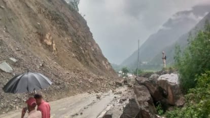 Uttarakhand Weather News Gangotri Highway blocked by landslide in Bandarkot after heavy rains
