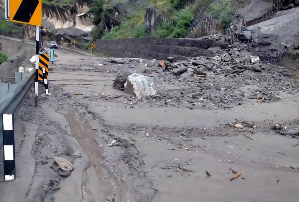 Uttarakhand Weather so far more than 1500 roads were closed and seven bridges damaged after monsoon rain