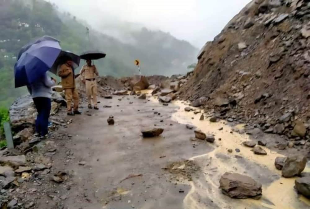 Uttarakhand Weather so far more than 1500 roads were closed and seven bridges damaged after monsoon rain
