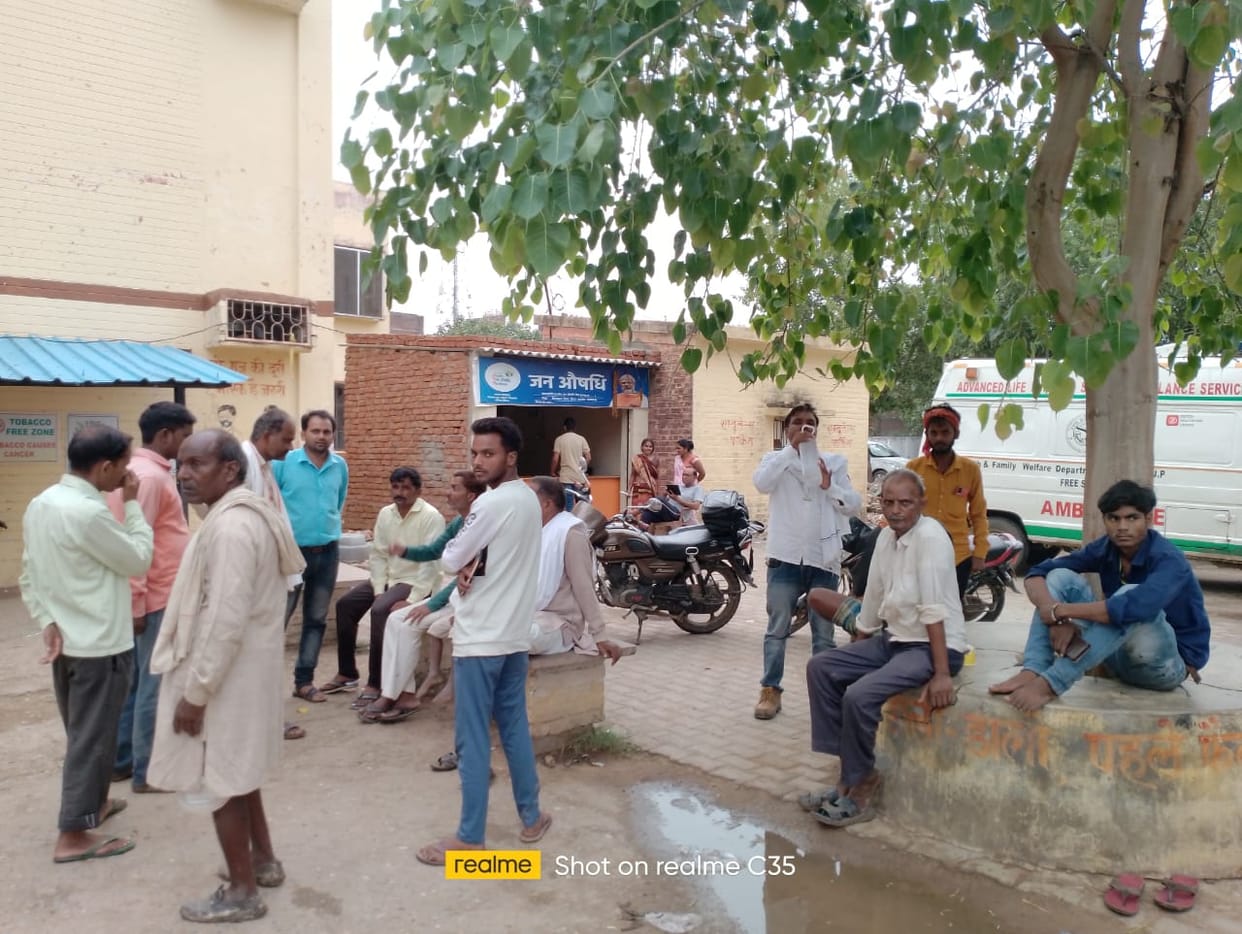 Grandmother dies due to lightning while grandson sitting in her lap is safe in sonbhadra