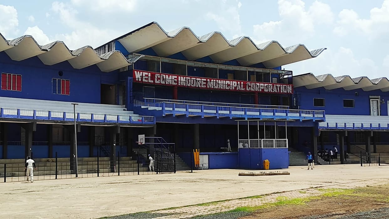 60 years old Nehru Stadium of Indore will be demolished, preparations are on to build a new sports complex