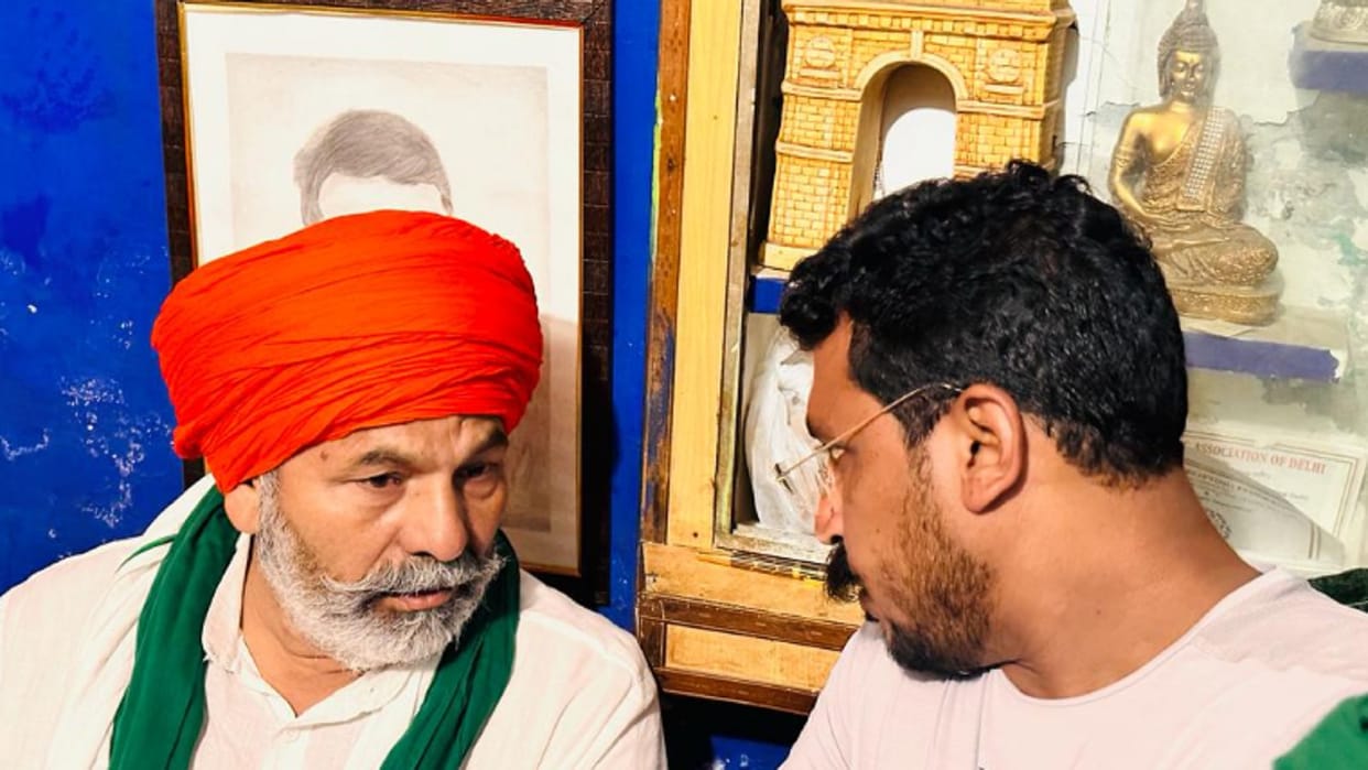 Rakesh Tikait meet to Chandrashekhar and ask for health, targeted Modi and Yogi government