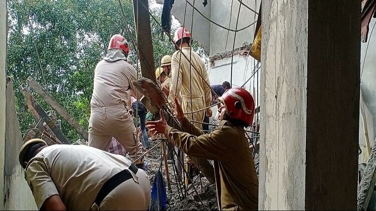 five-storey building collapsed in Ambedkar Nagar in Delhi