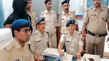 Bihar News Uncle-niece of relationship became lover girl found hanging at lover house due to land dispute