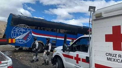 Mexico Bus Accident: A bus full of passengers fell into a ditch in Mexico,  27 people died; 17 injured - World News Update In Hindi, Mexico Bus Accident,  27 People Died In