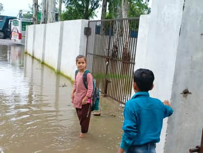 Weather News: Monsoon rain in western UP, temperature dropped down