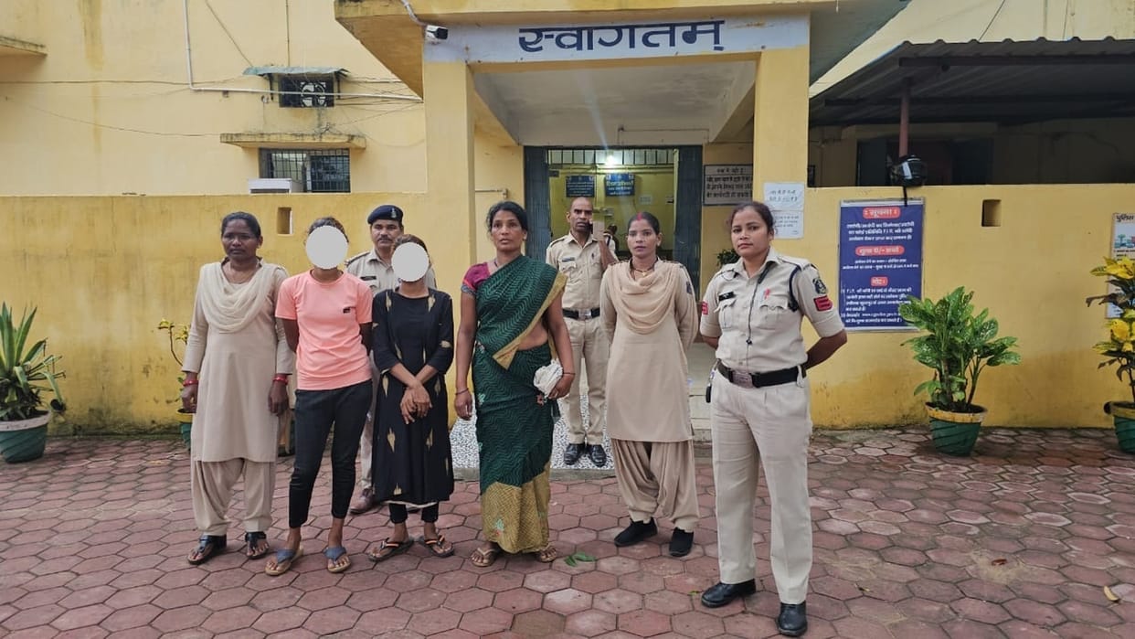 Son and daughters killed neighbor for making lewd comments on mother in surajpur