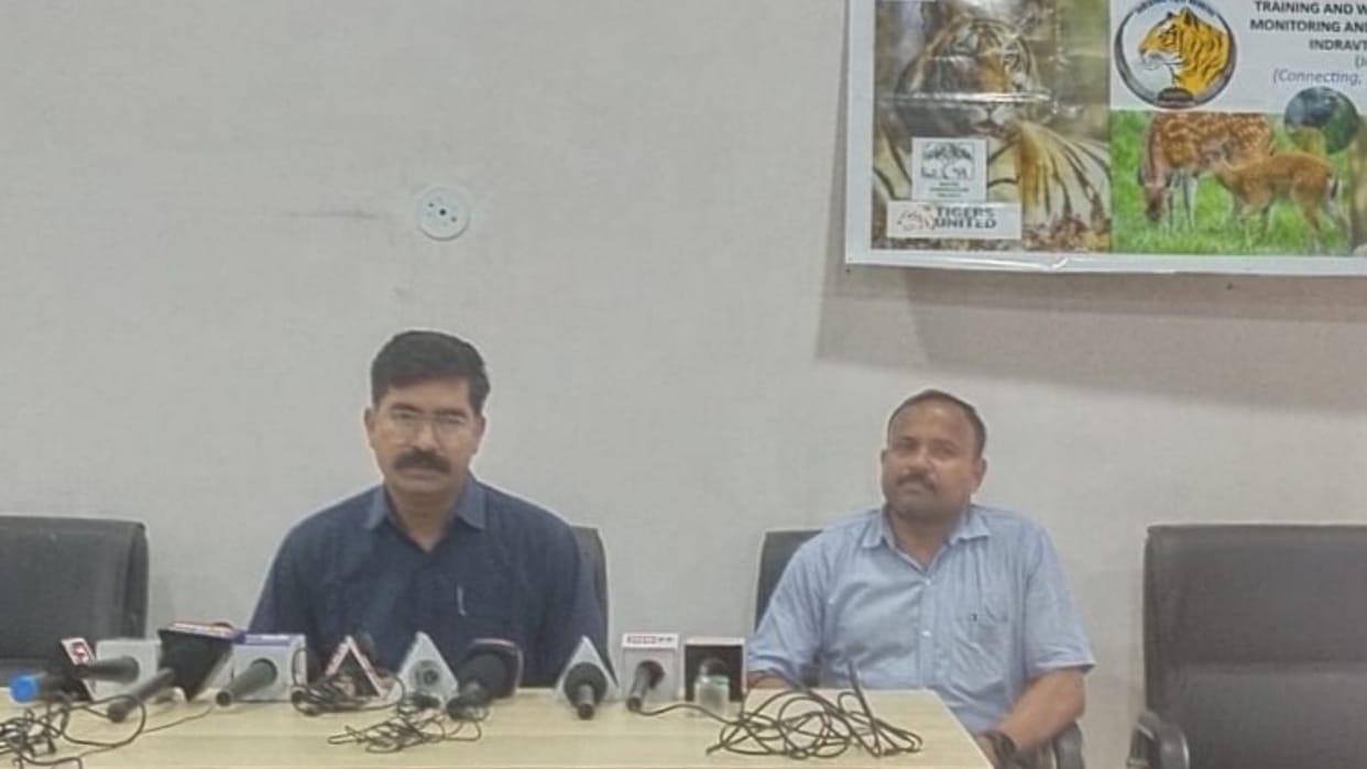 Chhattisgarh Crime: Tiger skin deal was done by CRPF deputy inspector in Bijapur
