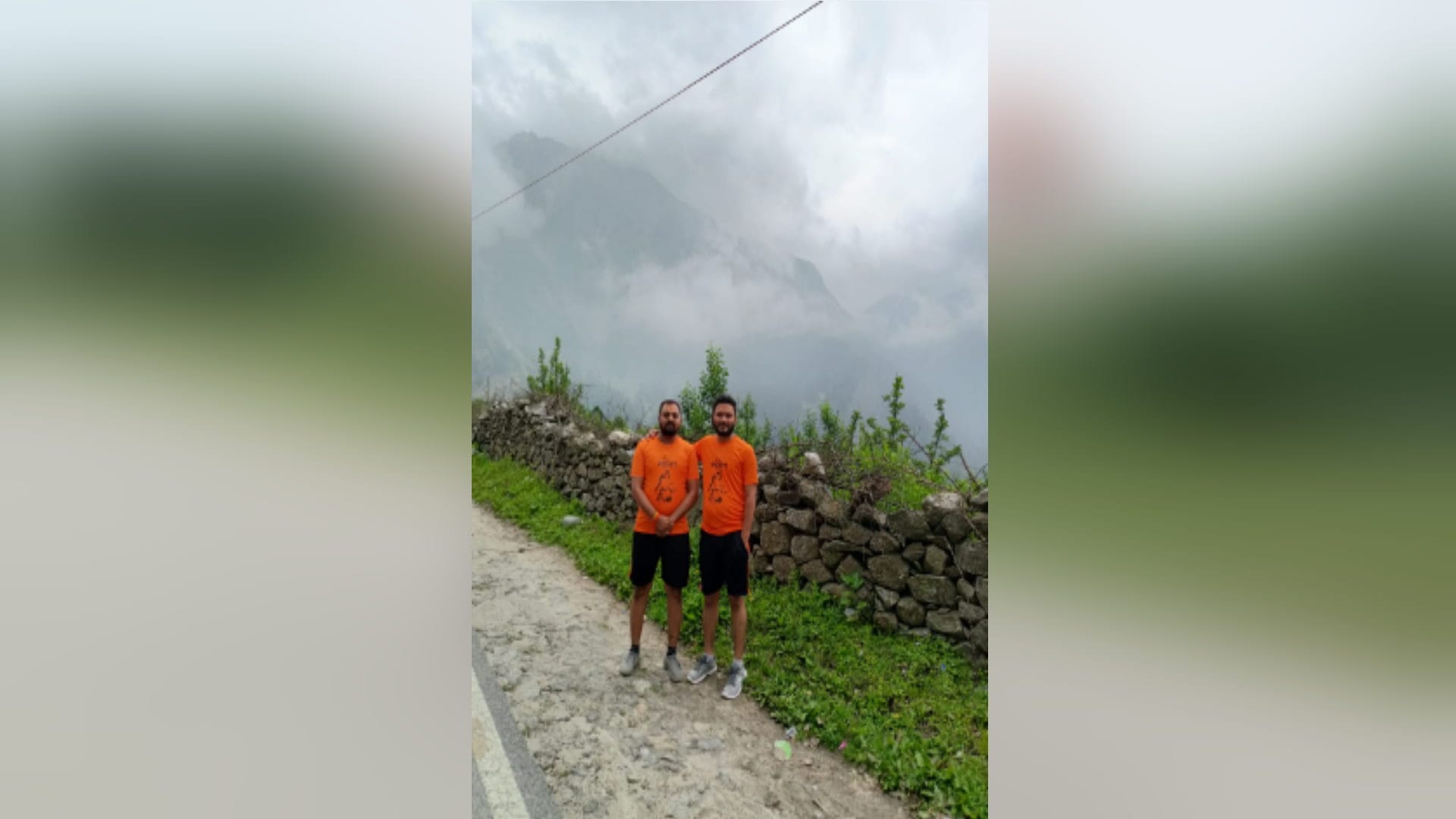 UP: 109 youths of Madhya Pradesh is going on Kanwar Yatra from Gangotri to Rameswaram for happiness of farmers