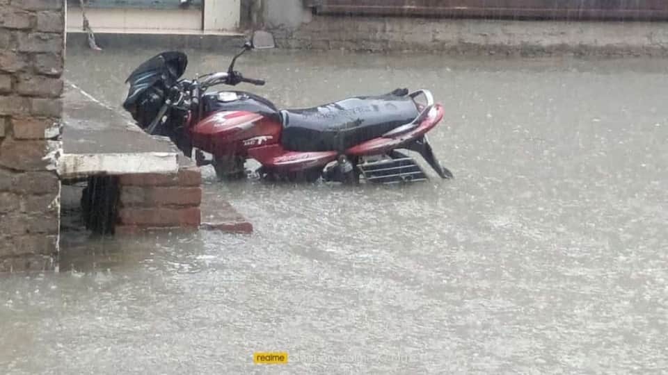 EV Care Tips Electric Scooter care Electric Bike care in Monsoon Care tips in Hindi