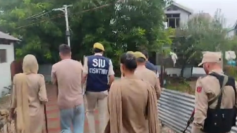 Jammu Kashmir: Raids on six hideouts of terrorists operating in Pakistan in Kishtwar