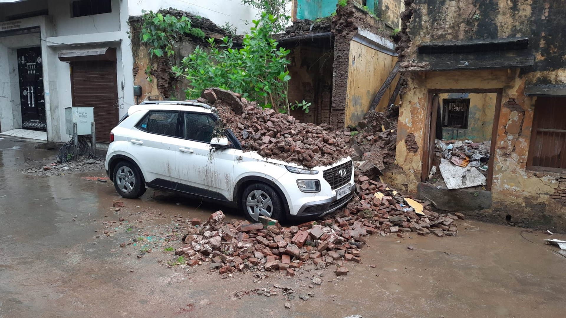 Uttarakhand Weather Landslide in Nainital river drain overflowing due to heavy rains roads sunk Watch Photos