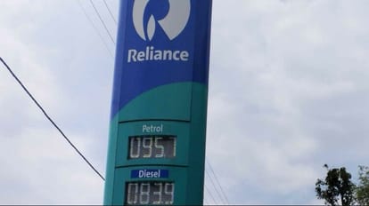 Bilaspur News: Reliance reduced the price of petrol by three rupees, now it will be available at Rs 95.71 a li