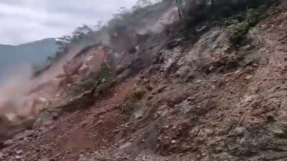 धारचूला में भूस्खलन