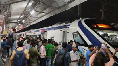 Vande Bharat Express: Railways plagued by those who make reels and videos in the train