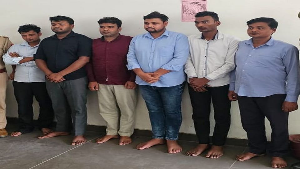 up stf caught gang of thugs in bareilly
