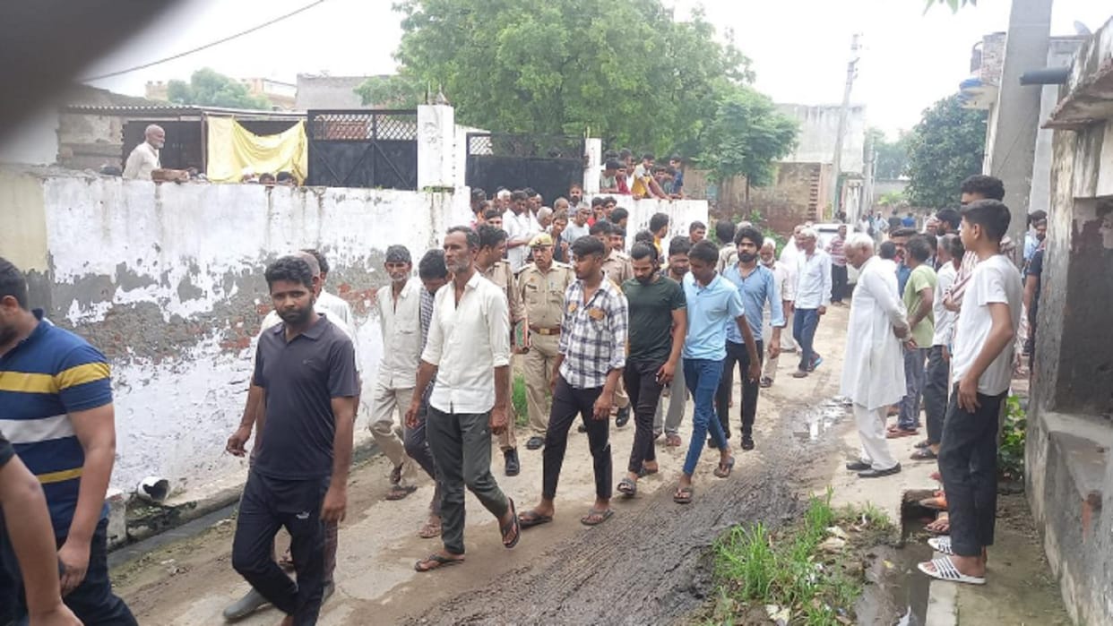 UP Crime: A farmer has murdered by edged weapons in Santoshpur Village of Baghpat